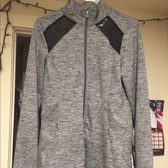 Cute zip up gray mesh jacket - Picture 2 of 6